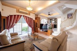 Palm Grove Avenue (D19), Terrace #457008151